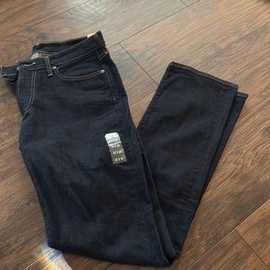 NWT. Mens Abercrombie Jeans.